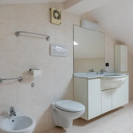 Frida's House Apart Otel Caprino Veronese